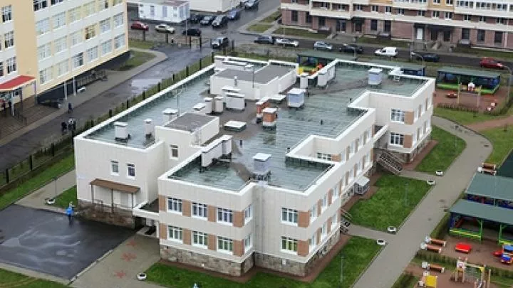 ВСУ нанесли удары по школе, дворцу культуры и ясли-саду в Макеевке