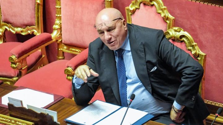 Подоляк гневно отреагировал на рассуждение итальянского министра о начале переговоров