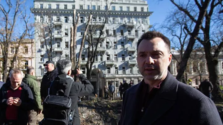 Арестович заявил о подготовке России к большому наступлению на Украине