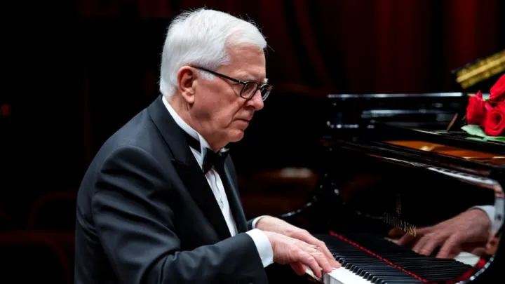 Раймонд Паулс сказал правду: Как живут русские. Жестокая расплата за отказ 