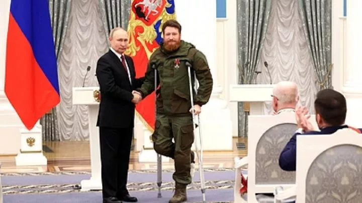 Путин включил военкоров Сладкова и Пегова в группу по взаимодействию власти с участниками СВО 