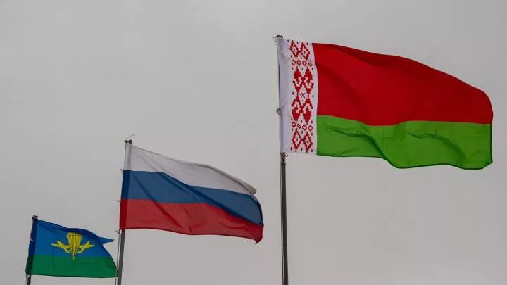 Военные России и Белоруссии отработали маневры по ведению городских боев