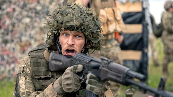 Из доступного остались лишь мясные штурмы: военный эксперт оценил ввод последних резервов ВСУ в рамках контрнаступа