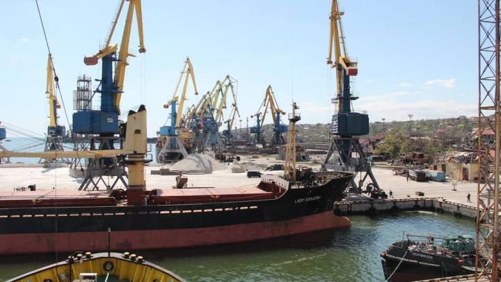 Мариупольский порт отправил в Ростов корабль с 1300 тоннами зерна