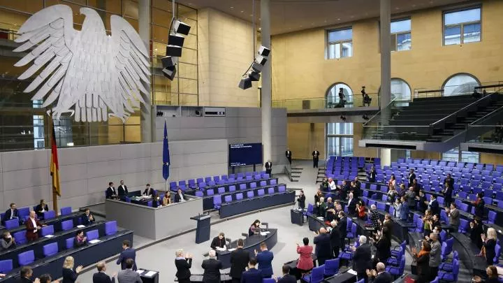 Отказ Берлина от российской нефти нанес удар по экономике ФРГ – СМИ