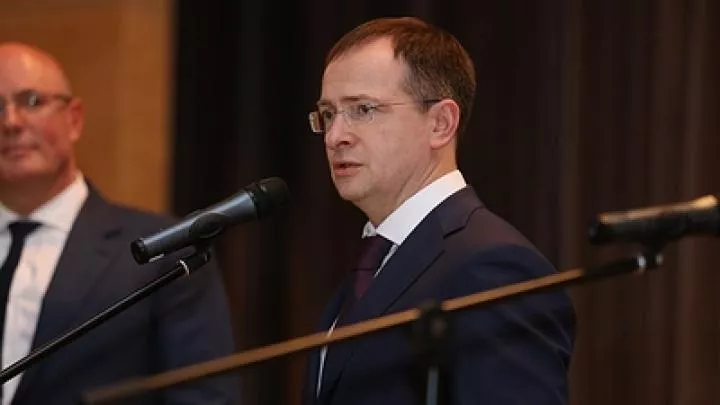 Москва и Киев сблизили позиции по теме нейтрального статуса Украины — Мединский
