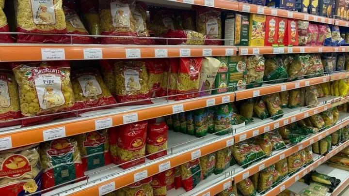 Шоковое подорожание сменилось резким снижением: дончане о новых ценах в республике