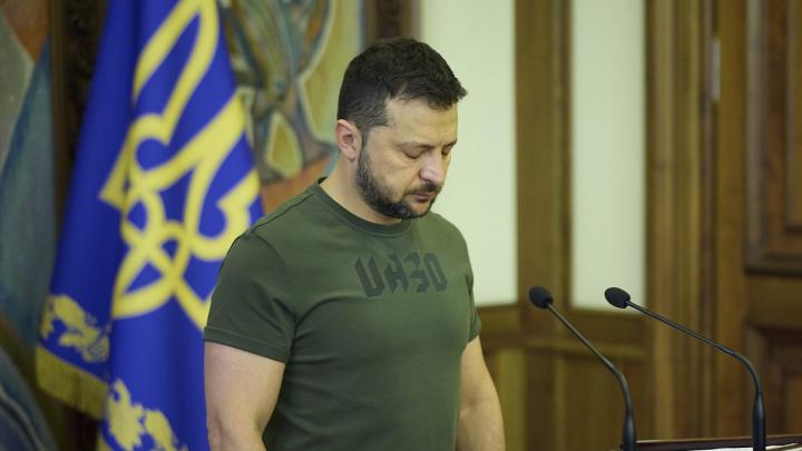 Зеленский в отчаянии: На Западе ожидают свержения президента Украины на фоне неудач на поле боя