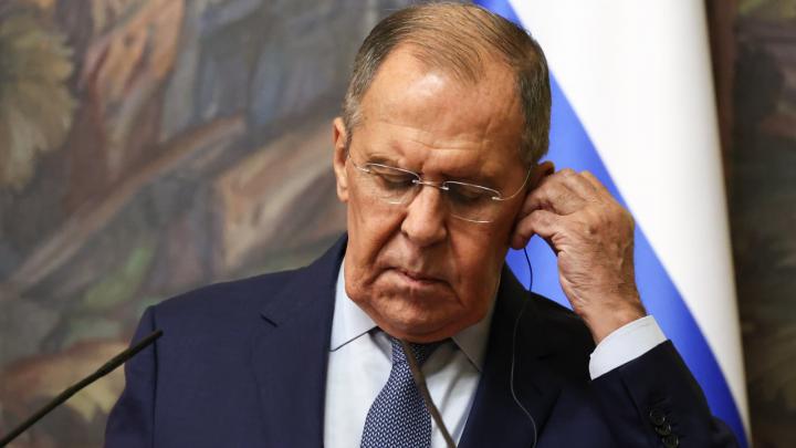 Формула мира Зеленского нереализуема, конфликт будет решаться на поле боя – Лавров