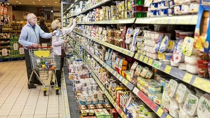 В освобожденной части Мариуполя открылся первый магазин