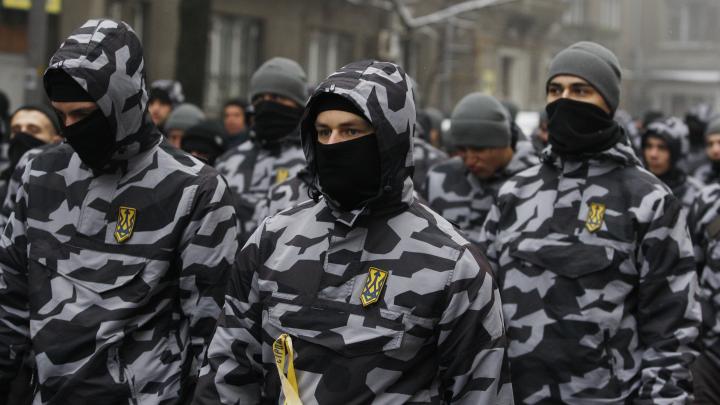 Элитный спецназ на Украине подставляют свои же: 300 нацистов из Кракена* уничтожены русскими бомбами после точной наводки