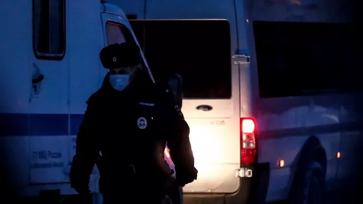 В Орле чеченец под домашним арестом изнасиловал русскую школьницу