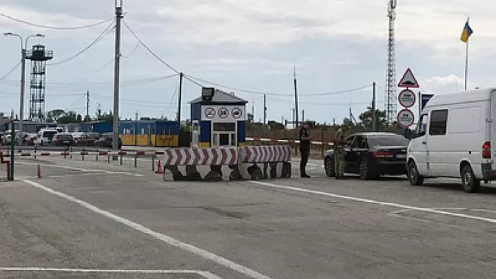 Украина ограничила ввоз товаров из Крыма