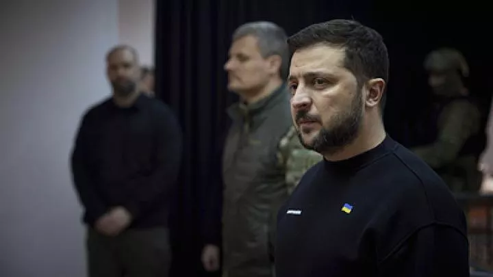 Вашингтону нужно подготовить Зеленского к уступкам по Крыму и Донбассу – офицер ЦРУ
