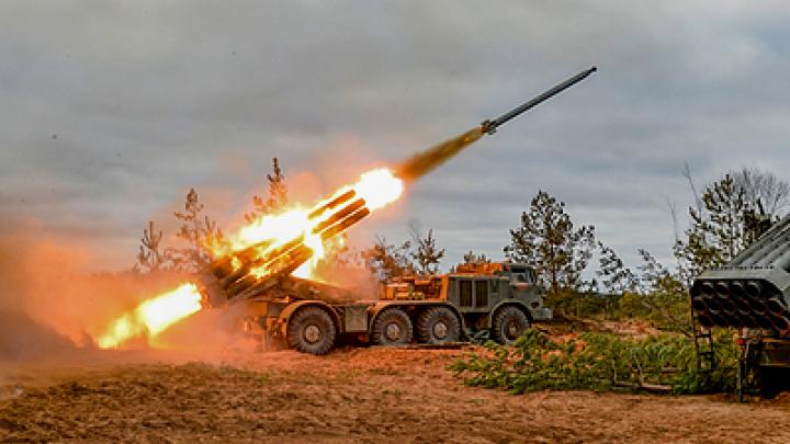 Генерал Теплый в топ-10, огненный дождь под Авдеевкой, спецоперация расширяется: генеральская сводка из кабинетов СВО