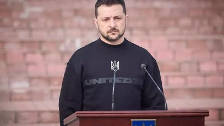 К своим потянулся: Захарова оценила планы Зеленского посетить Германию