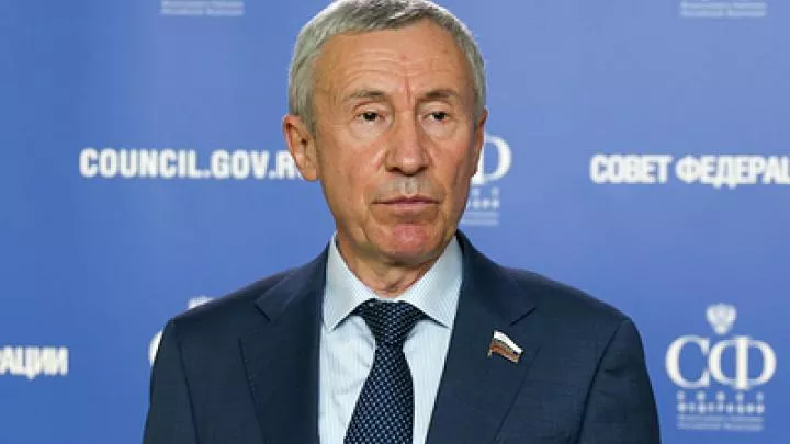 Российский сенатор призвал к денацификации Европы