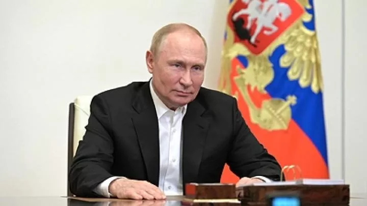 Путин утвердил отсрочку от мобилизации для аспирантов и вечерников