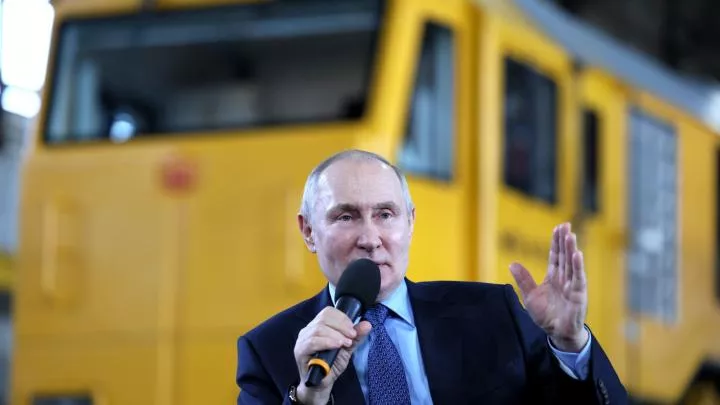 Показал средний палец Вашингтону: в США оценили прием Путиным китайского министра