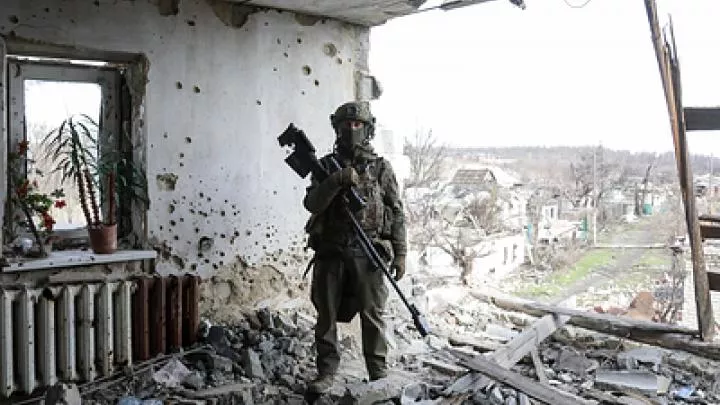 Вагнер взял отель Транзит и перерезал дорогу жизни ВСУ в Бахмуте – военкоры
