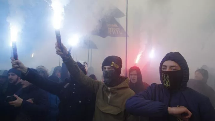 Нацист из Азова* опубликовал видео с расправой над мирными жителями Купянска