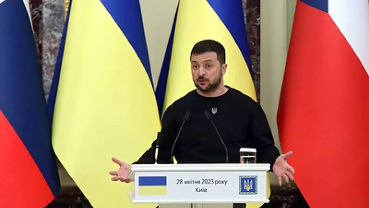 Зеленский выразил протест главе Евросовета из-за запрета импорта украинского зерна