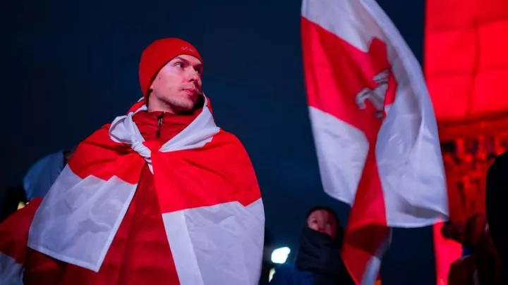 Украина показала свои клыки: Польский националист раскритиковал помощь Киеву