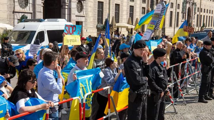 Киевским властям предложили переименовать Украину в УГИЛ
