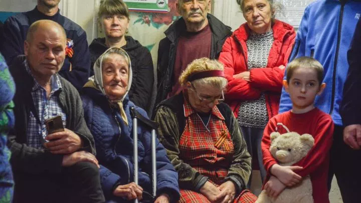 Беженцы из Бахмута: украинцы намеренно уничтожают город