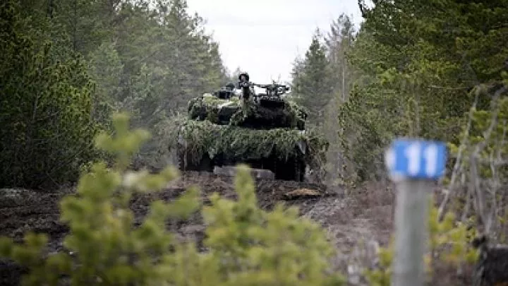 Российские бойцы сожгли немецкий танк Leopard под Соледаром – Безсонов