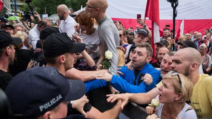 Антироссийская пропаганда в Польше – официальное сумасшествие
