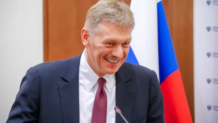 Смотрите контекст: Песков прокомментировал обвинения в намерении разместить на Украине наступательное вооружение