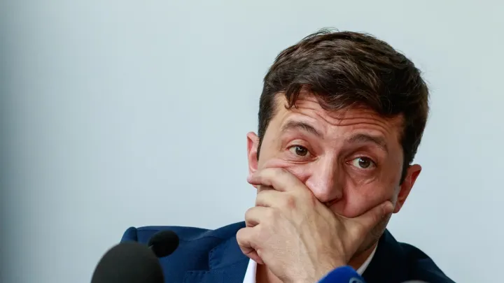 Страшнее провалов на фронте. Чего действительно боится Зеленский, продлевая украинский конфликт? Страшнее провалов на фронте. Чего действительно боится Зеленский, продлевая украинский конфликт?