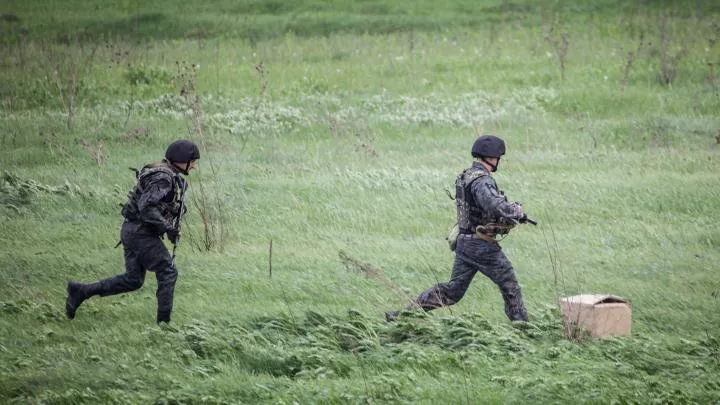 Военнослужащие-контрактники ВС России получат выплаты в 195 тысяч рублей