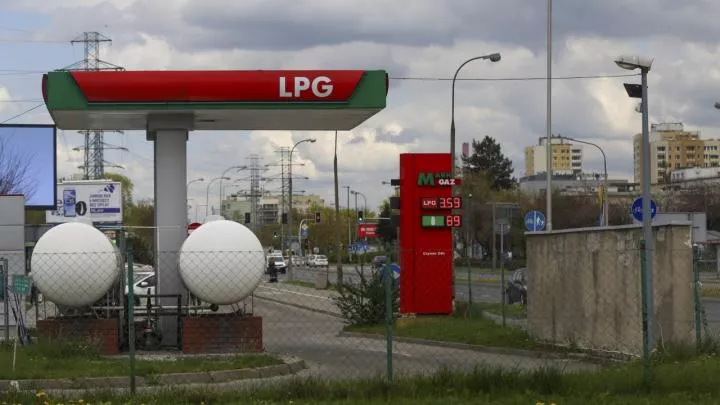 Жители Болгарии требуют закупать газ за рубли