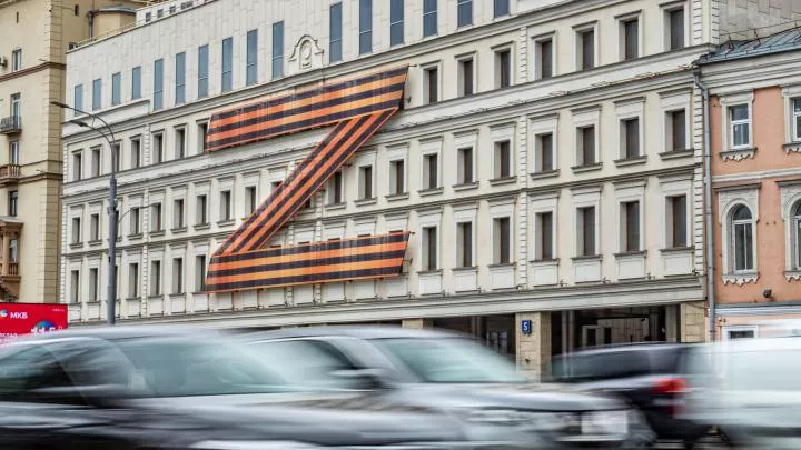 В Петербурге организаторы Дня русской славы потребовали сорвать Z-символику