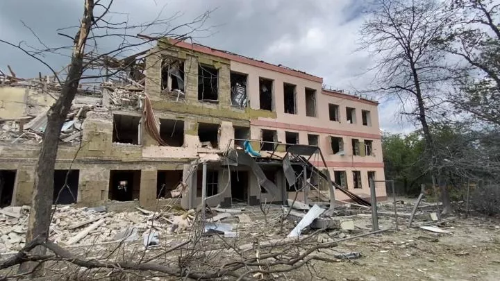 В офисе Зеленского не поверили в отвод российских войск из Херсона