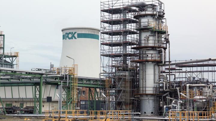 ЕС наложил полный запрет на поставки нефти по трубопроводу Дружба