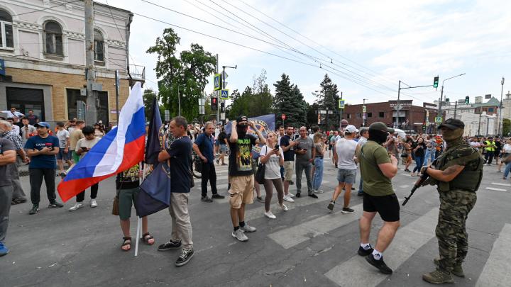 Запад и Украина ждали кровавого шоу, а его нет: Донбасский ополченец о ситуации с Вагнером