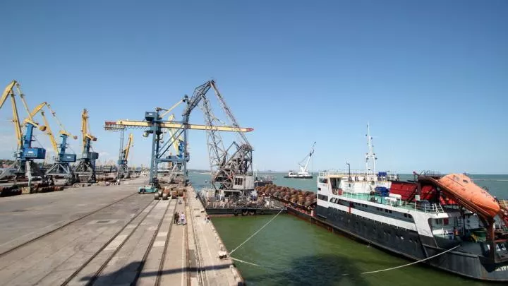 В Мариуполе восстановили энергоснабжение морского порта