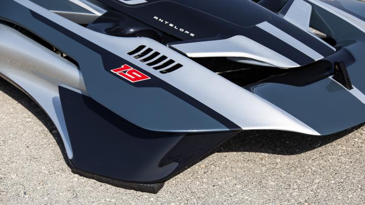 Федеральное авиауправление США одобрило первый в мире летающий автомобиль