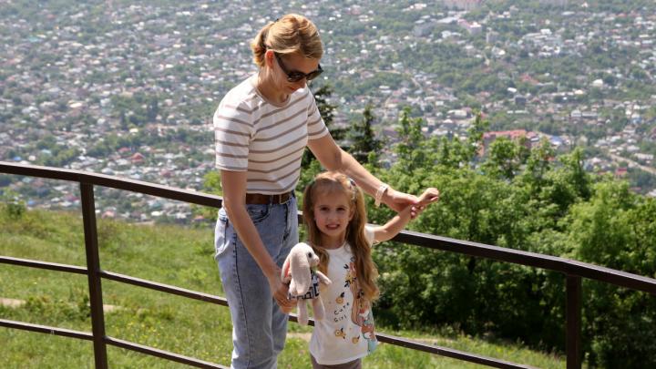 Отдыхать с детьми летом можно и без особых затрат – эксперт