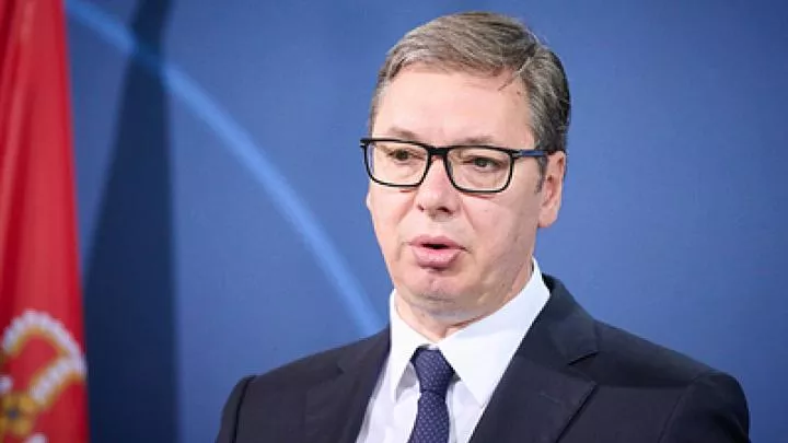 В Киеве заявили о планах перевоспитать главу Сербии за слова о Путине