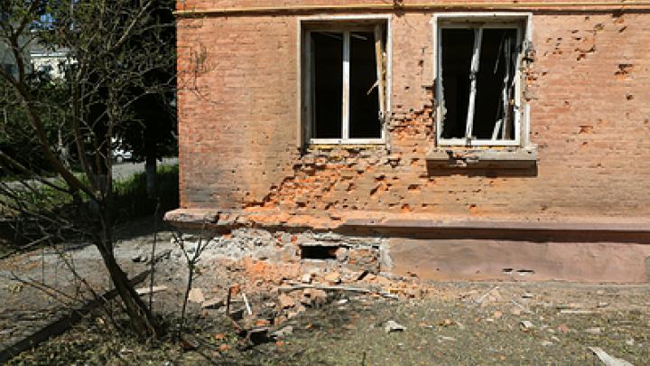 ВСУ ранили мирного жителя и разбили отделение почты в Донецке