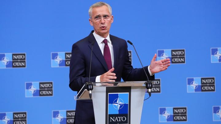 И все пьют шампанское: на Украине придумали финал саммита НАТО, несмотря на отсутствие реальных итогов для Киева