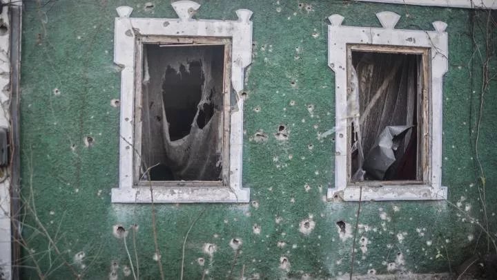 Через час прилетит несколько снарядов – здесь всё по расписанию”