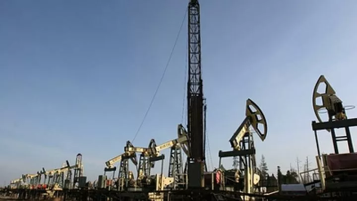 Польша преследует свои интересы в вопросе введения санкций против нефтепровода Дружба –  Bloomberg