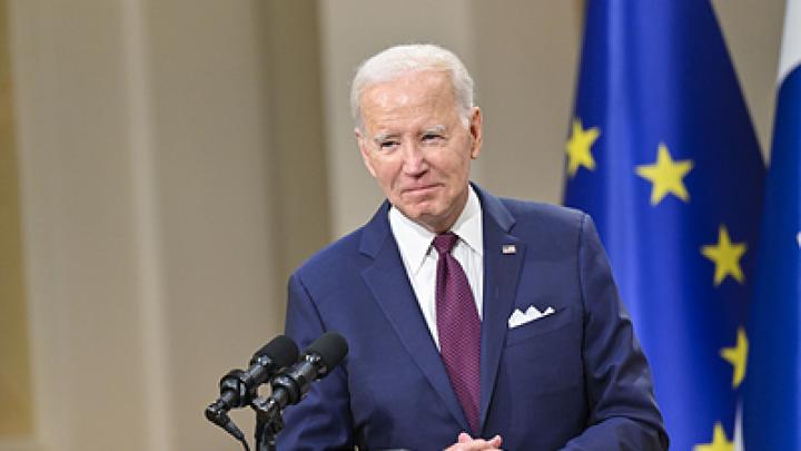 Пригожину следует внимательно следить за тем, что он ест – Байден