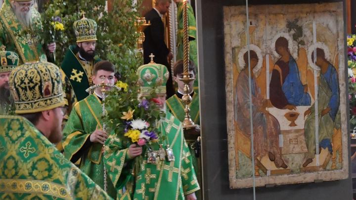 Условия хранения иконы Троица намерены согласовать дополнительно в договоре