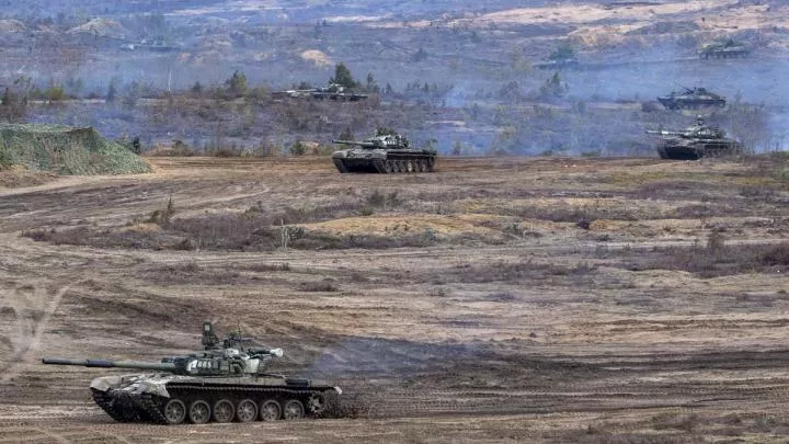Россия проведет стратегические учения Восток-22 по плану — Минобороны
